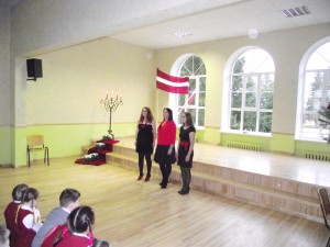Valsts svētkos dzied Kristīne Rulle, Zane Pelūde un Inga Andronova